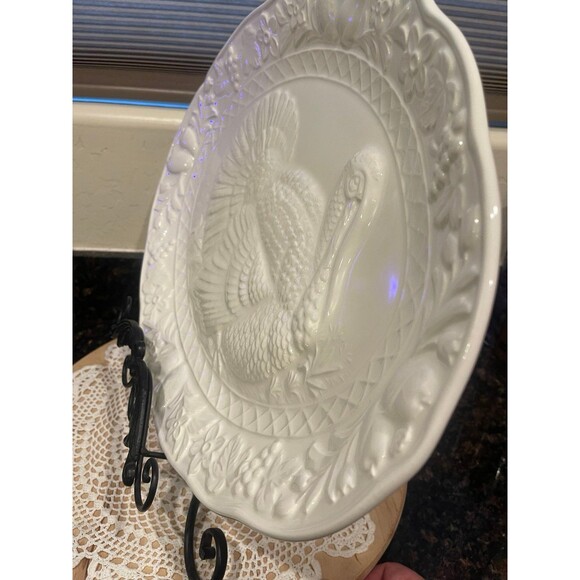 Ceramic Turkey Serving Platter Embossed White Ceramic - Picture 4 of 10